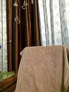 Snapshot of MIss-Naina chatting on 01.28.25 MIss-Naina online show from 01.28.25