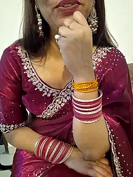 Snapshot of MIss-Naina chatting on 02.24.25 MIss-Naina online show from 02.24.25