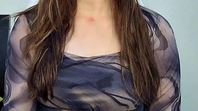 Snapshot of MIss-Naina chatting on 04.08.26 MIss-Naina online show from 04.08.26