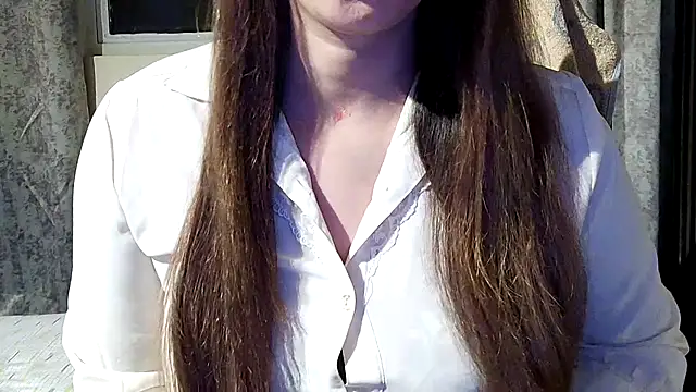 Snapshot of MIss-Naina chatting on 07.23.26 MIss-Naina online show from 07.23.26