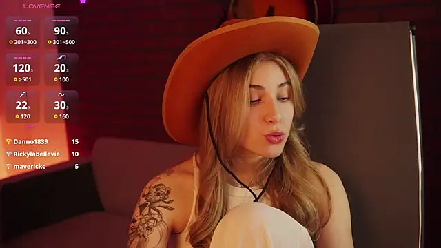 EllieCutes online show from 03.10.25