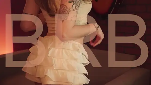 Snapshot of EllieCutes chatting on 02.08.26 EllieCutes online show from 02.08.26