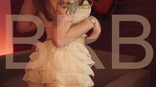 Snapshot of EllieCutes chatting on 02.27.26 EllieCutes online show from 02.27.26