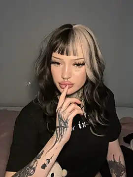 madelinexx online show from 11.03.25