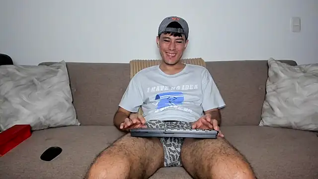 Huge latin cock online show from 10.04.25