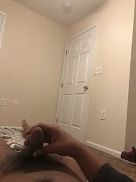 Snapshot of Dddoggystacks chatting on 10.12.25 Dddoggystacks online show from 10.12.25