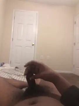 Snapshot of Dddoggystacks chatting on 10.18.25 Dddoggystacks online show from 10.18.25