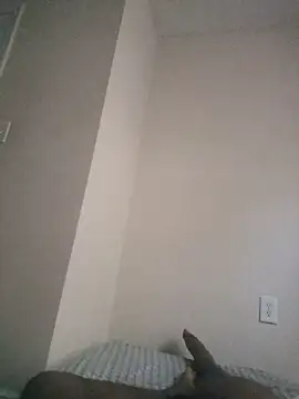 Snapshot of Dddoggystacks chatting on 11.17.25 Dddoggystacks online show from 11.17.25