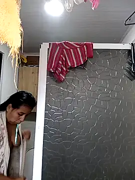  LATINA  online show from 02.13.25