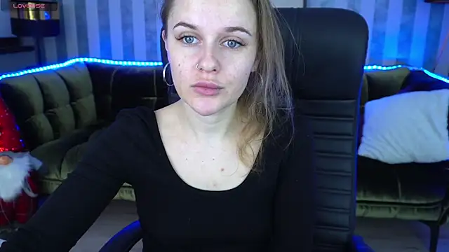 Snapshot of MaribelRiverr_ chatting on 01.10.25 MaribelRiverr online show from 01.10.25