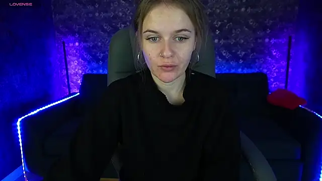 Snapshot of MaribelRiverr_ chatting on 01.14.25 MaribelRiverr online show from 01.14.25