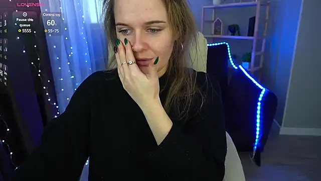 Snapshot of MaribelRiverr_ chatting on 01.17.25 MaribelRiverr online show from 01.17.25