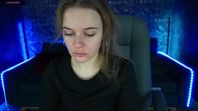 Snapshot of MaribelRiverr_ chatting on 01.18.25 MaribelRiverr online show from 01.18.25