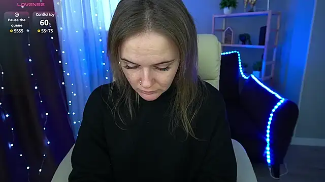 Snapshot of MaribelRiverr_ chatting on 01.23.25 MaribelRiverr online show from 01.23.25