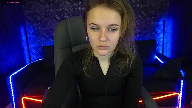 Snapshot of MaribelRiverr_ chatting on 01.25.25 MaribelRiverr online show from 01.25.25