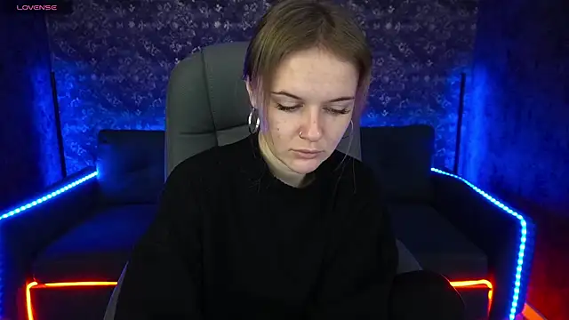 Snapshot of MaribelRiverr_ chatting on 01.27.25 MaribelRiverr online show from 01.27.25