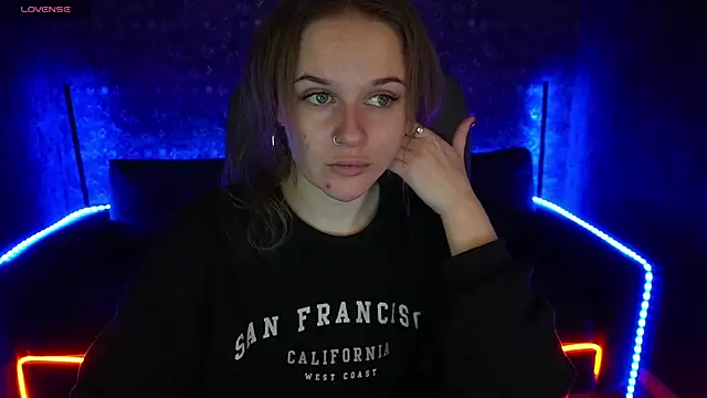 Snapshot of MaribelRiverr_ chatting on 02.01.25 MaribelRiverr online show from 02.01.25