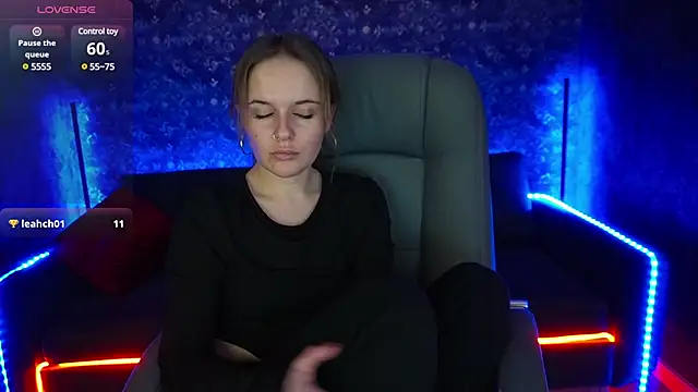 Snapshot of MaribelRiverr_ chatting on 02.06.25 MaribelRiverr online show from 02.06.25