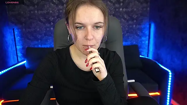 Snapshot of MaribelRiverr_ chatting on 02.08.25 MaribelRiverr online show from 02.08.25