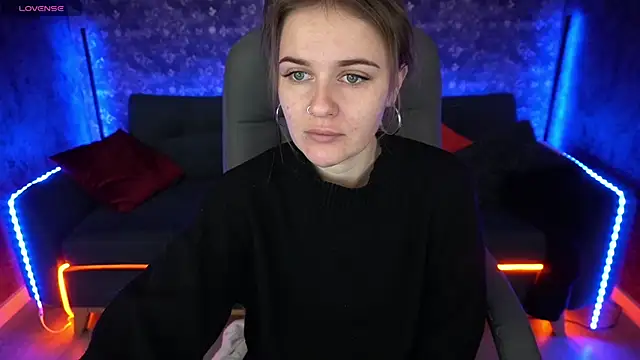 Snapshot of MaribelRiverr_ chatting on 02.09.25 MaribelRiverr online show from 02.09.25