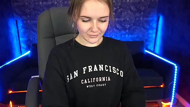 Snapshot of MaribelRiverr_ chatting on 02.10.25 MaribelRiverr online show from 02.10.25