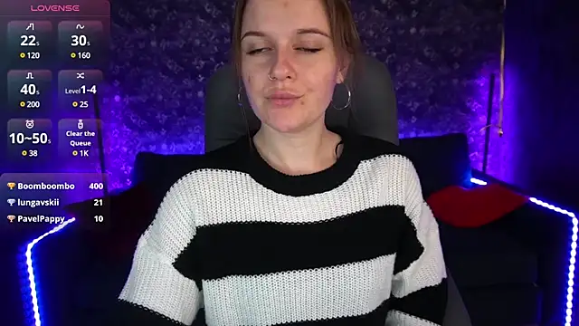 Snapshot of MaribelRiverr_ chatting on 02.18.25 MaribelRiverr online show from 02.18.25