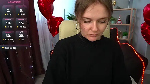 Snapshot of MaribelRiverr_ chatting on 02.24.25 MaribelRiverr online show from 02.24.25