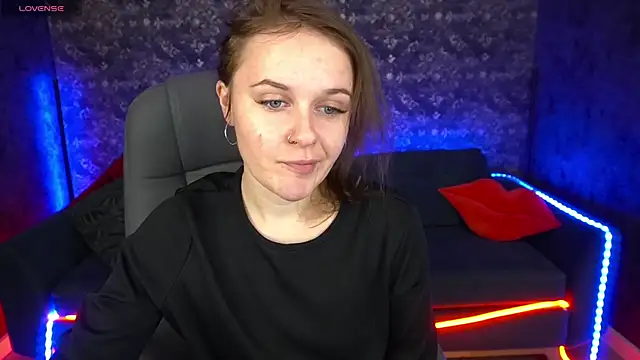 Snapshot of MaribelRiverr_ chatting on 02.28.25 MaribelRiverr online show from 02.28.25