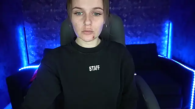 Snapshot of MaribelRiverr_ chatting on 03.04.25 MaribelRiverr online show from 03.04.25