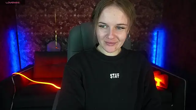 Snapshot of MaribelRiverr_ chatting on 03.10.25 MaribelRiverr online show from 03.10.25