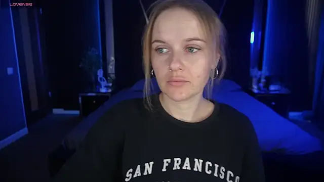 Snapshot of MaribelRiverr_ chatting on 09.28.25 MaribelRiverr online show from 09.28.25