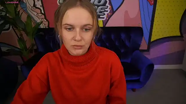 Snapshot of MaribelRiverr_ chatting on 10.26.25 MaribelRiverr online show from 10.26.25