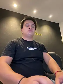 Snapshot of ahntony__69 chatting on 02.08.26 ahntony 69 online show from 02.08.26