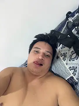 Snapshot of ahntony__69 chatting on 02.11.26 ahntony 69 online show from 02.11.26