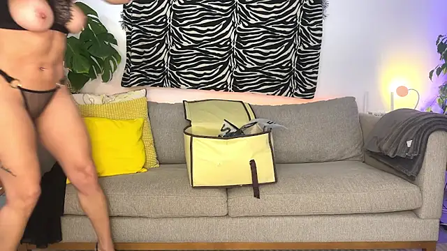 DianeSxy online show from 01.09.25