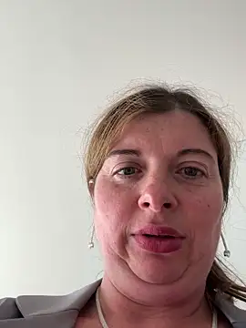 Lombada online show from 11.10.25