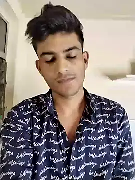 Snapshot of kingkartik7 chatting on 01.24.25 kingkartik7 online show from 01.24.25