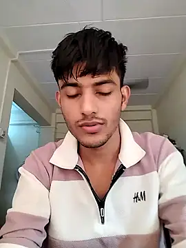 Snapshot of kingkartik7 chatting on 02.05.25 kingkartik7 online show from 02.05.25