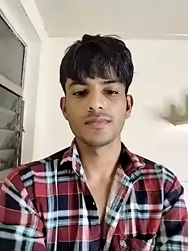 Snapshot of kingkartik7 chatting on 02.15.25 kingkartik7 online show from 02.15.25