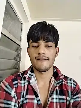 Snapshot of kingkartik7 chatting on 03.05.25 kingkartik7 online show from 03.05.25