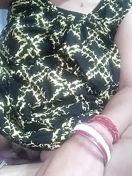 Snapshot of miss-Riy chatting on 02.24.25 miss-Riy online show from 02.24.25