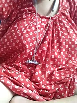 Snapshot of miss-Riy chatting on 03.04.25 miss-Riy online show from 03.04.25