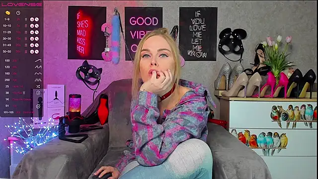 HannaKorsak online show from 03.16.25