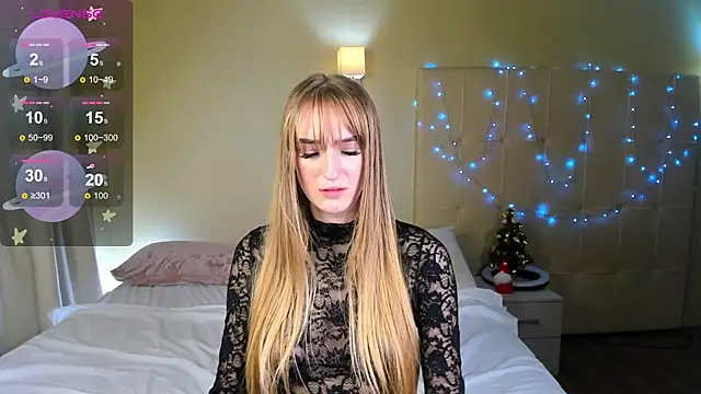 Snapshot of Stacy_River chatting on 12.12.24 Stacy River online show from 12.12.24