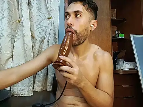 Snapshot of Raziel_X chatting on 02.01.25 Raziel X online show from 02.01.25