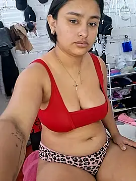 Snapshot of sariitha_sw chatting on 07.06.26 sariitha sw online show from 07.06.26