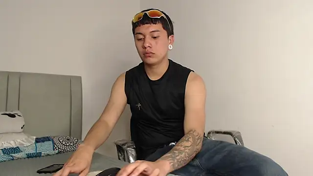 alex-lover online show from 02.15.26