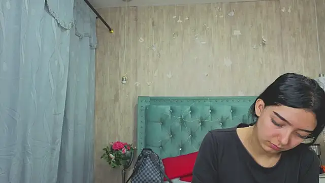 Snapshot of Marcelaa_fox chatting on 02.02.26 Marcelaa fox online show from 02.02.26