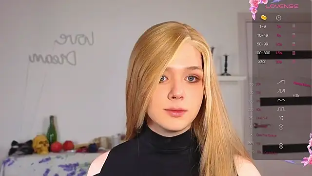  yourFoxy  online show from 11.06.25