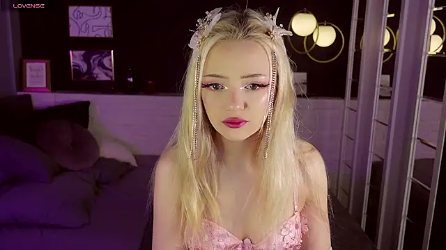 EmilyAir online show from 12.28.24